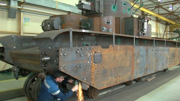 СПУТНИК_Мастера-механики показали, как реставрируют танки и самолеты Второй мировой - Sputnik Беларусь