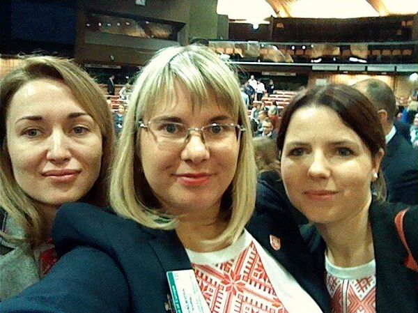 Прадстаўніцы беларускай дэлегацыі на форуме - Sputnik Беларусь