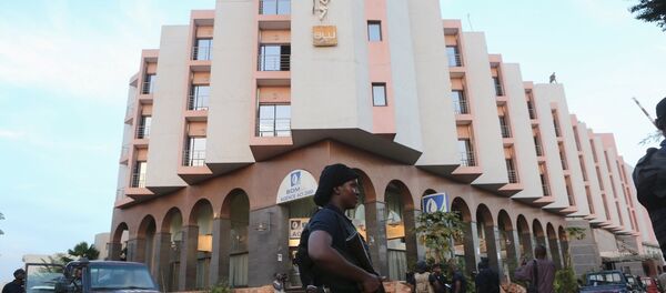 Отель в Бамако, на который напали террористы Отель в Бамако, на который напали террористы - Sputnik Беларусь