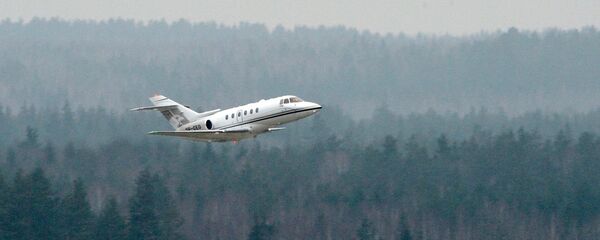 Самолет взлетает с Национального аэропорта Минск, архивное фото - Sputnik Беларусь