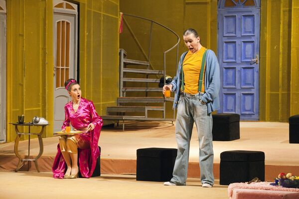 Оксана Лесная в спектакле Пойманные сетью - Sputnik Беларусь