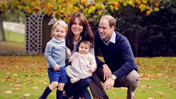 Герцога и герцогиня Кембриджские Уильяма и Кейт с детьми - Sputnik Беларусь