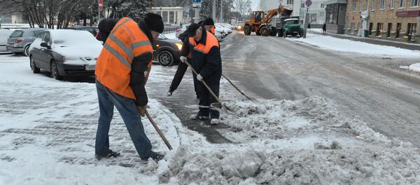 Уборка снега в Минске - Sputnik Беларусь