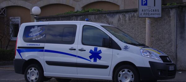 Автомобиль скорой помощи во Франции. Архивное фото - Sputnik Беларусь