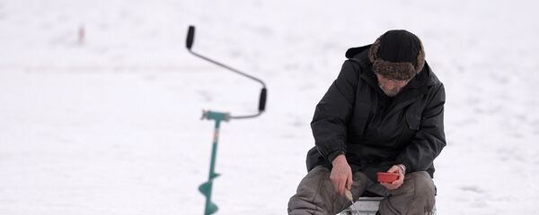 Рыбак на льду - Sputnik Беларусь