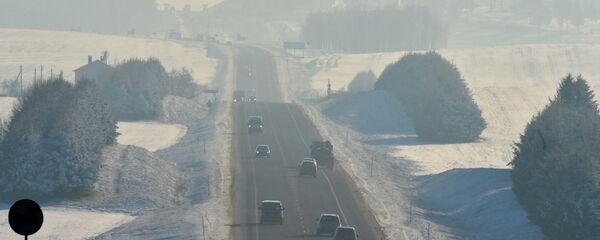 Зимняя дорога в Беларуси - Sputnik Беларусь