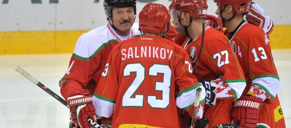 Команда по хоккею президента Беларуси на Рождественском турнире - Sputnik Беларусь