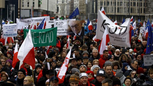 Антиправительственная демонстрация в Варшаве - Sputnik Беларусь