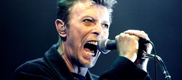 Дэвид Боуи на концерте в Вене, 1996 год - Sputnik Беларусь