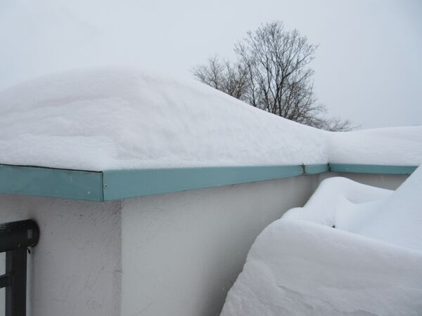 Снег на крыше - Sputnik Беларусь