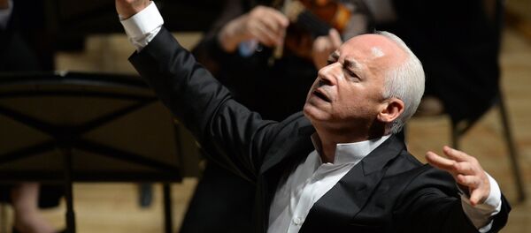 Дирижер Национального филармонического оркестра России, президент Московского международного Дома музыки Владимир Спиваков Дирижер Национального филармонического оркестра России, президент Московского международного Дома музыки Владимир Спиваков - Sputnik Беларусь