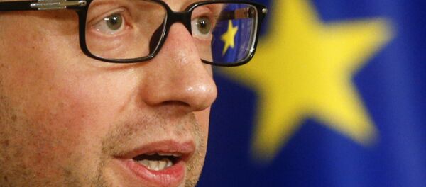 Премьер-министр Украины Арсений Яценюк Премьер-министр Украины Арсений Яценюк - Sputnik Беларусь