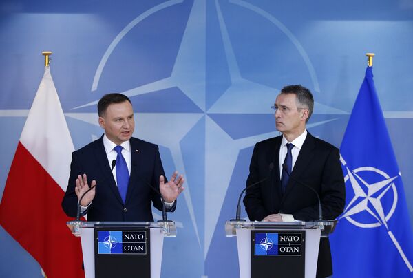 Президент Польши Анджей Дуда и генсек НАТО Йенс Столтенберг - Sputnik Беларусь