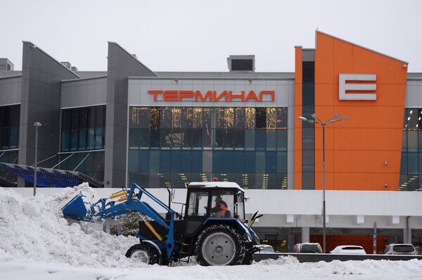 Уборка снега в Москве - Sputnik Беларусь