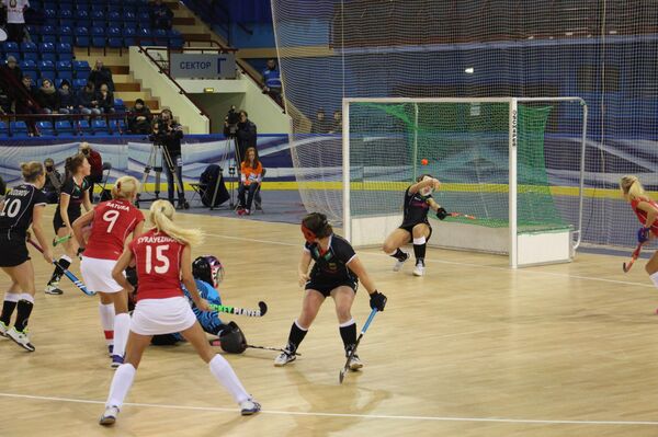 Гол сборной Беларуси в ворота немок после розыгрыша штрафного  - Sputnik Беларусь