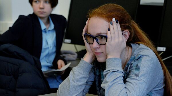 Студенты сдают экзамен - Sputnik Беларусь