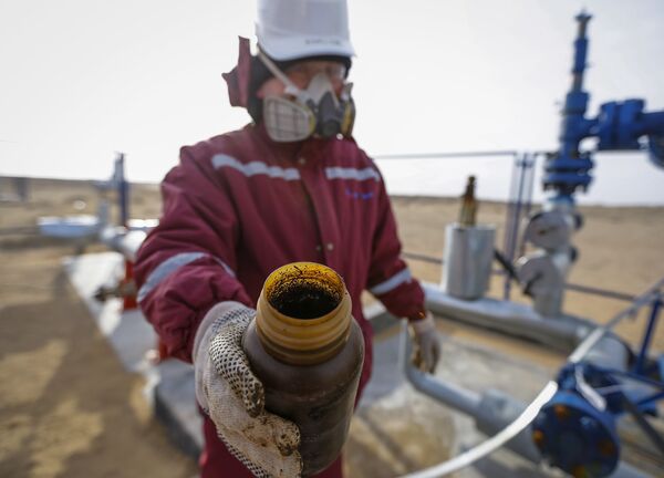Добыча нефти в Казахстане - Sputnik Беларусь