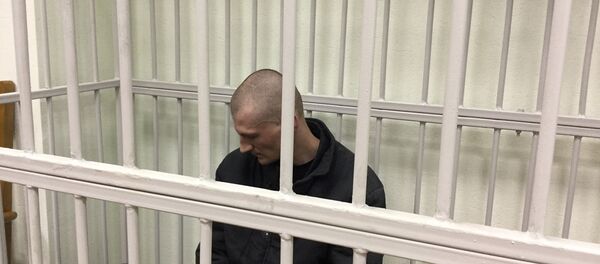 Приговоренный  к расстрелу Кулеш накануне рассмотрения кассации в зале Верховного суда - Sputnik Беларусь