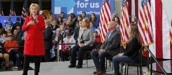 Хилари Клинтон выступает перед избирателями в штате Айова - Sputnik Беларусь