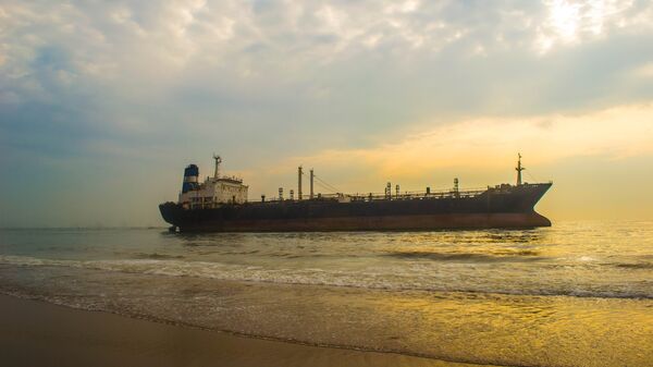 Нефтяной танкер, архивное фото - Sputnik Беларусь