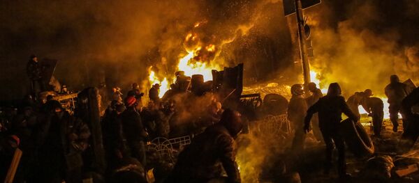 Столкновения протестующих с милицией в центре Киева - Sputnik Беларусь
