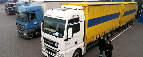 Работа таможенного поста Багратионовский в Калининградской области - Sputnik Беларусь