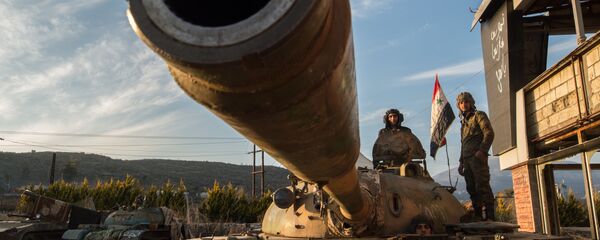 Военнослужащие Сирийской Арабской армии на участке сирийско-турецкой границы в районе города Кесаб - Sputnik Беларусь