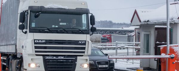 Фура на границе  - Sputnik Беларусь