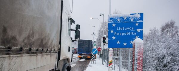 Фуры проходят границу - Sputnik Беларусь