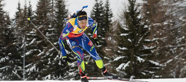 Мартен Фуркад (Франция) на дистанции гонки преследования Мартен Фуркад (Франция) на дистанции гонки преследования - Sputnik Беларусь