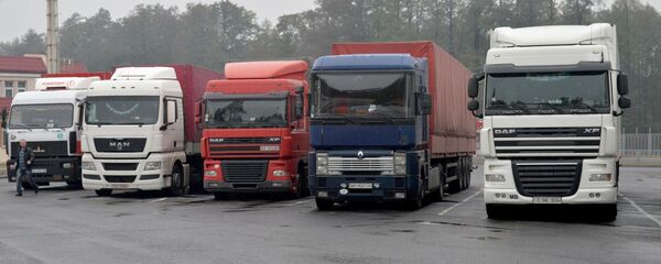 Фуры на белорусско-украинской границе - Sputnik Беларусь