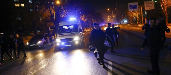 Полиция и медики в Анкаре. Архивное фото - Sputnik Беларусь