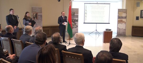 Поэзия с акцентом: дипломаты прочли стихотворения Купалы на белорусском - Sputnik Беларусь