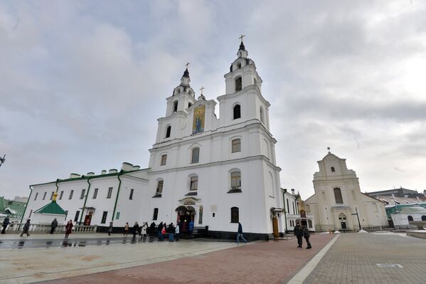 Свято-Духов кафедральный собор Минска, где до 24 февраля святыня будет доступна для поклонения верующих. - Sputnik Беларусь