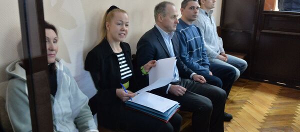 Обвиняемые по делу о коррупции на Витебской бройлерной птицефабрике, Анна Шарейко - вторая слева - Sputnik Беларусь