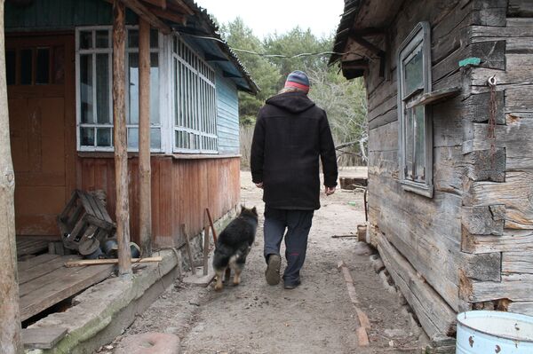 К животным Семен уходит с Гердой - Sputnik Беларусь