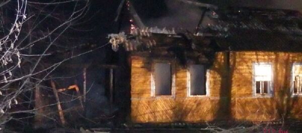 Сгоревший дом в Шкловском районе - Sputnik Беларусь