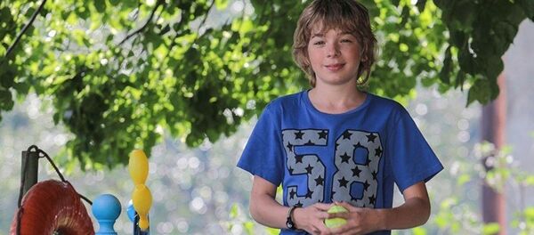 Московский школьник Руслан Щедрин, выигравший месяц жизни с порнозвездой - Sputnik Беларусь