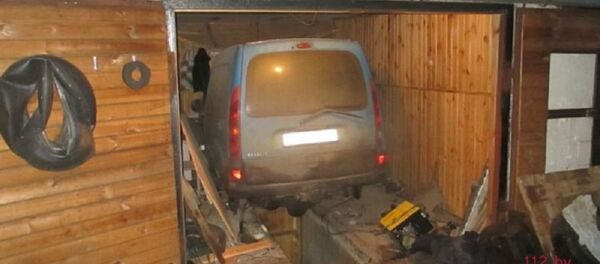 Гараж, в котором произошла вспышка газа - Sputnik Беларусь