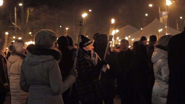 В Таллинне прошло факельное шествие молодых патриотов - Sputnik Беларусь