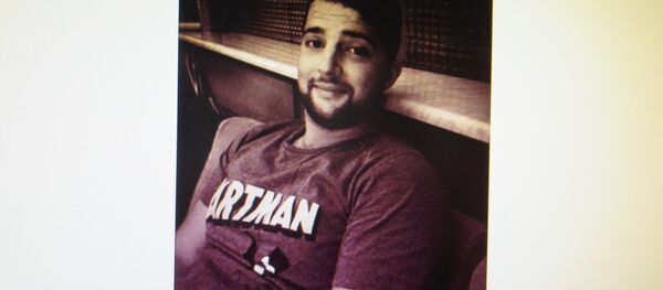 Фото предполагаемого мошенника на сайте ГУВД Минска. - Sputnik Беларусь