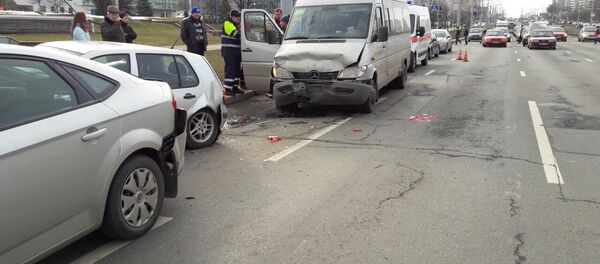 ДТП на улице Притыцкого в Минске - Sputnik Беларусь