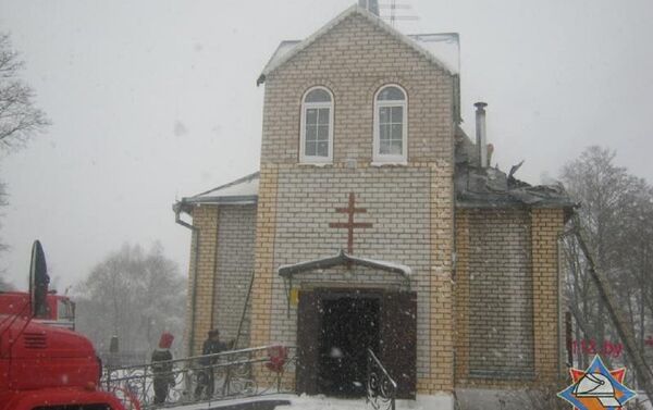 Храм в честь святых Петра и Павла в деревне Лапичи - Sputnik Беларусь