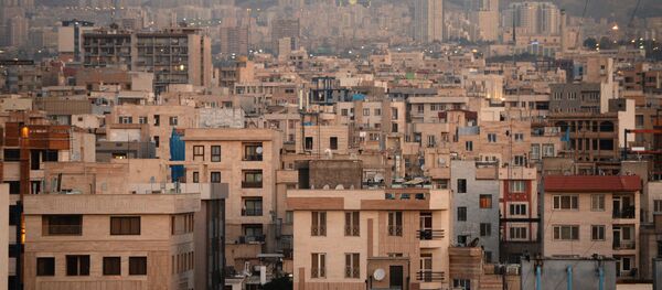Вид на один из кварталов Тегерана Вид на один из кварталов Тегерана - Sputnik Беларусь
