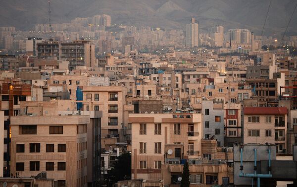 Вид на один из кварталов Тегерана - Sputnik Беларусь