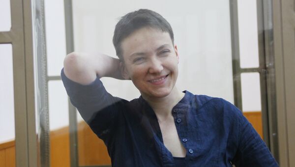 Гражданка Украины Надежда Савченко, обвиняемая по делу о гибели российских журналистов в Донбассе - Sputnik Беларусь