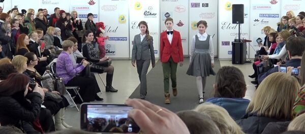 Коллекция школьной формы Весна-лето 2016 - Sputnik Беларусь