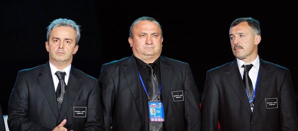 Члены оргкомитета Чемпионата Европы по самбо, справа - Владимир Япринцев - Sputnik Беларусь
