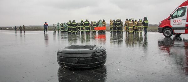 Пассажирский самолет Boeing-737-800 разбился при посадке в аэропорту Ростова-на-Дону - Sputnik Беларусь