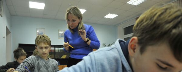 Урок у школе. Архіўнае фота Урок у школе. Архіўнае фота - Sputnik Беларусь